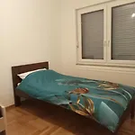 Near The Airport Appartamento Sarajevo