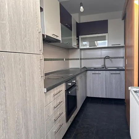 Near The Airport Apartament *