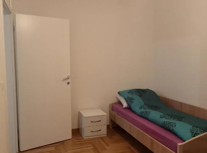 شقة Near The Airport *